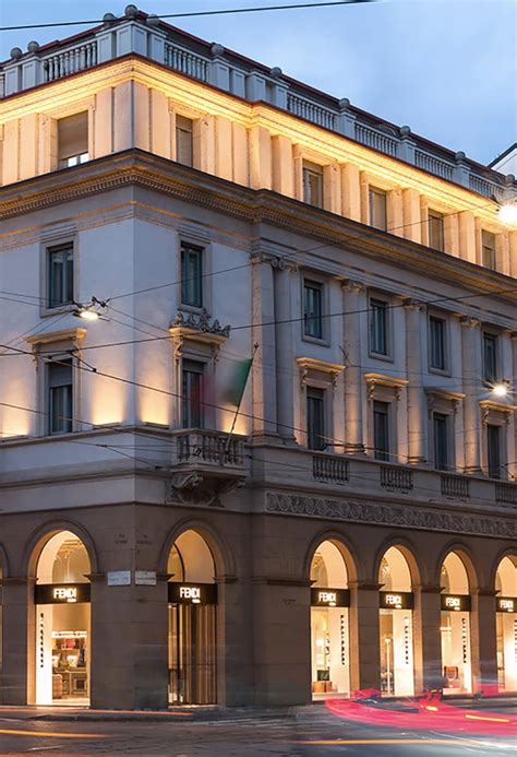 fendi sede di milano|Flagship store Milan .